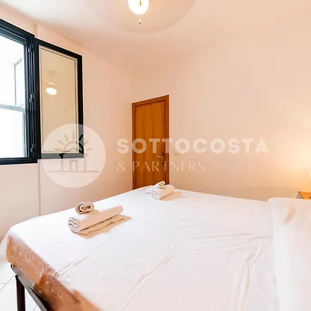 Sandy Shores Flat-san Foca *